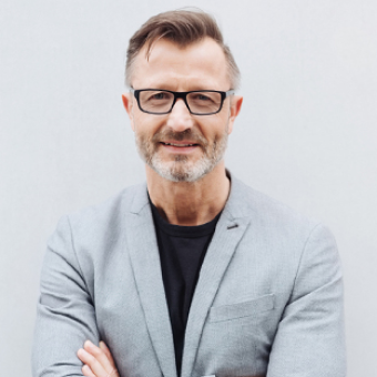 Advisor Image